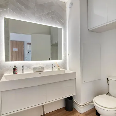 Monserby - Welkeys Apartman *