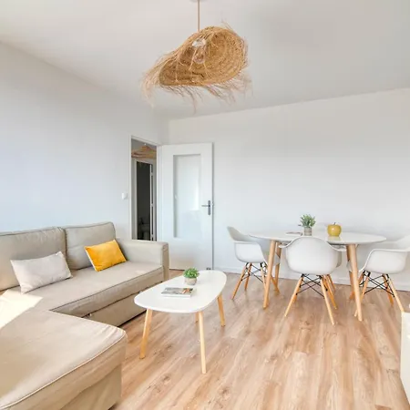 Monserby - Welkeys Apartman
